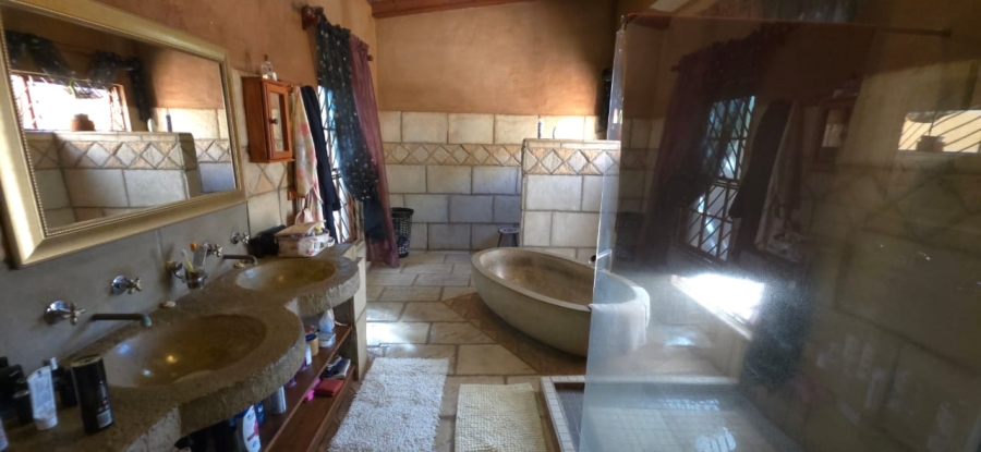 7 Bedroom Property for Sale in Wilkoppies North West